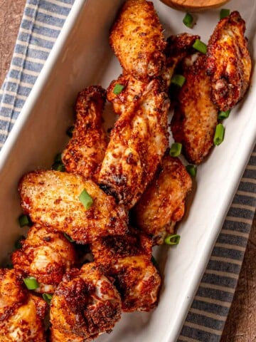 Crispy baked chicken wings.